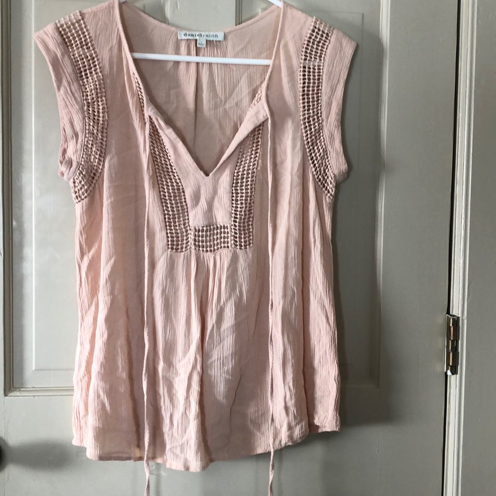 Peach peekaboo tank with ties for the neckline